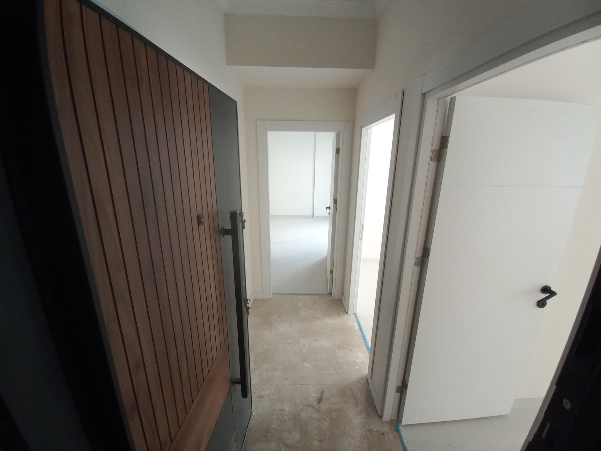 ÖZMERT UĞURCAN AKDAĞ'DAN SIFIR BİNADA BALKONLU ASANSÖRLÜ